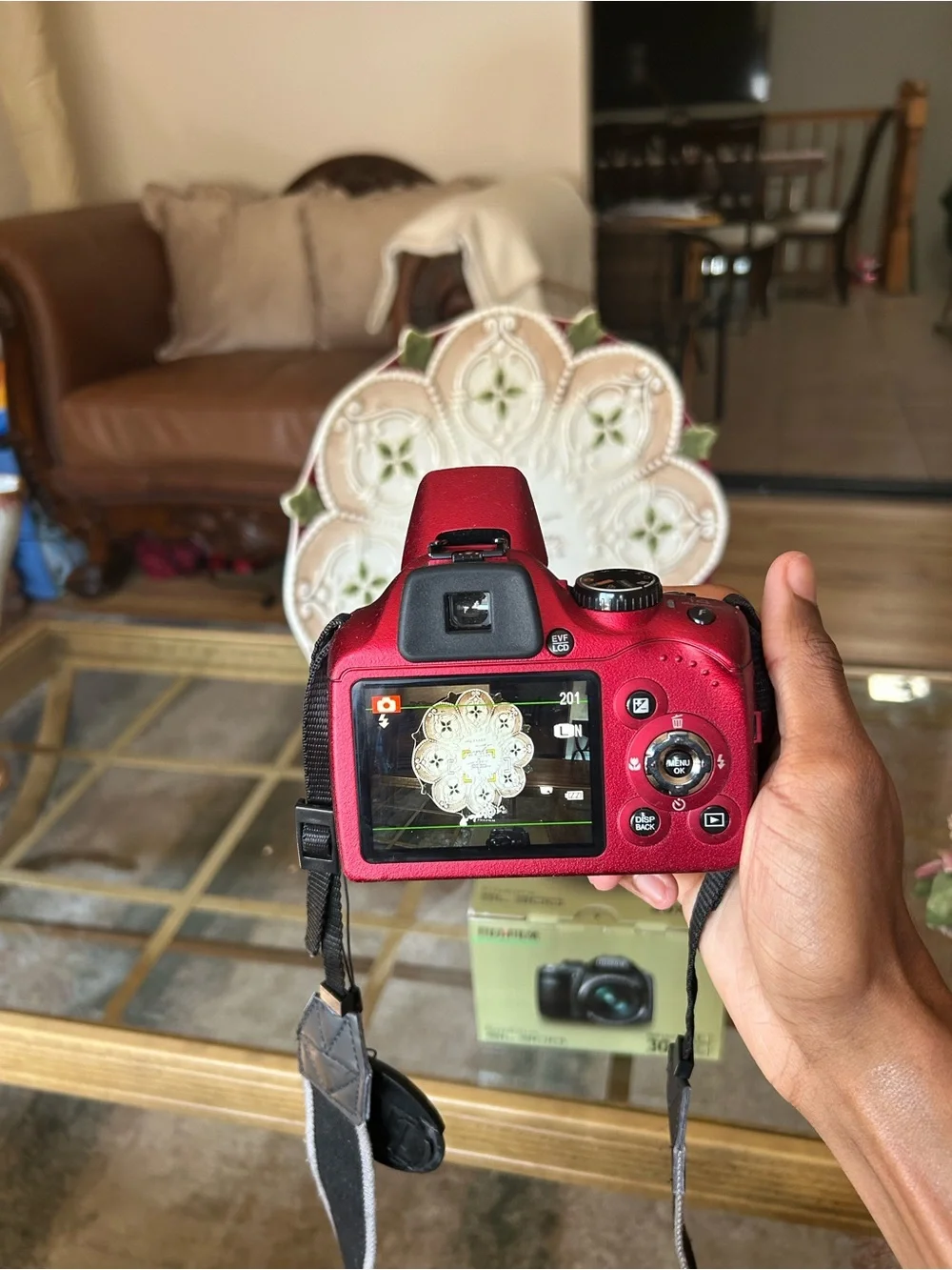 Rare Red Fujifilm FinePix SL300 14 Mega Pixel 30x Zoom Digital Camera w Sd card